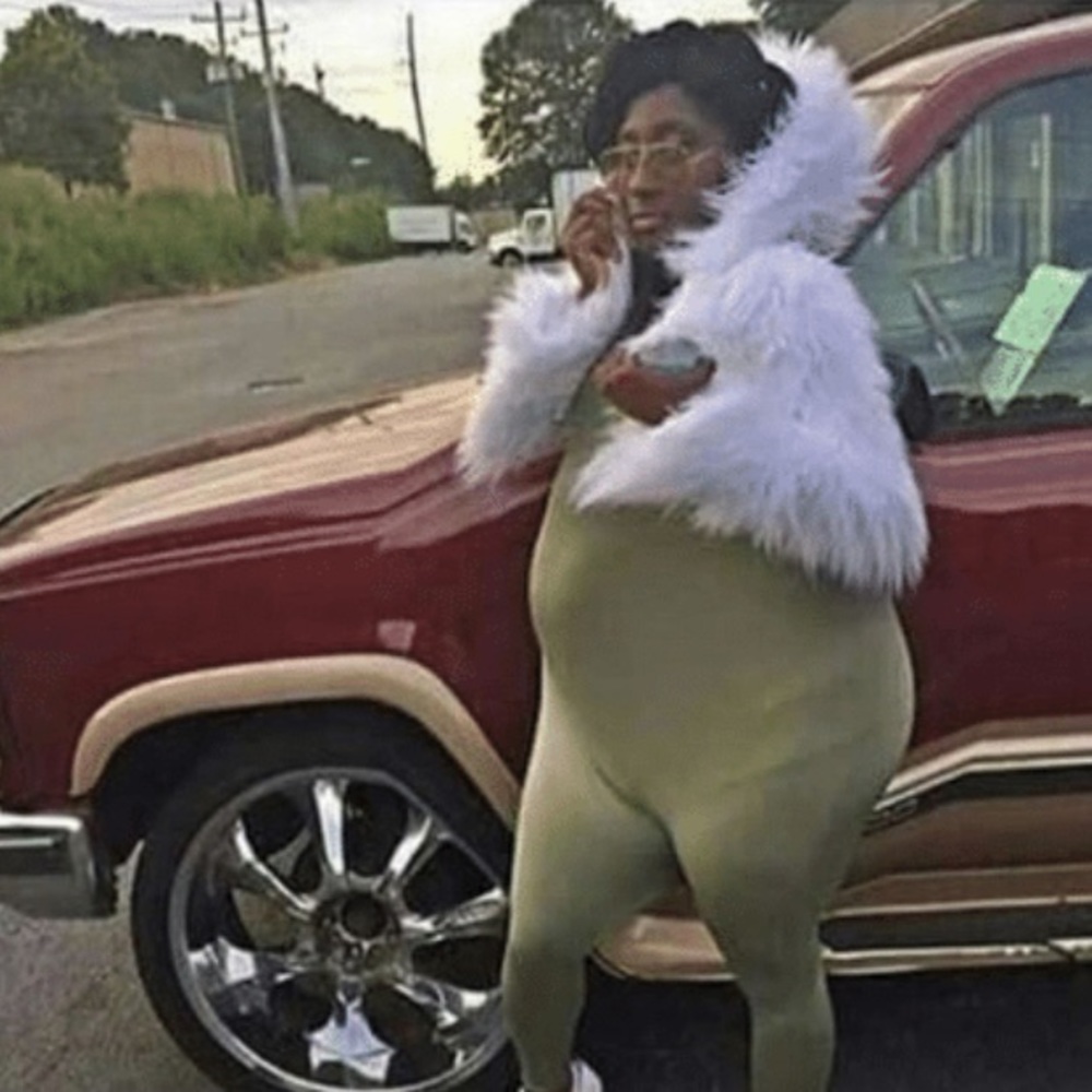 Meet your Posher, Eve